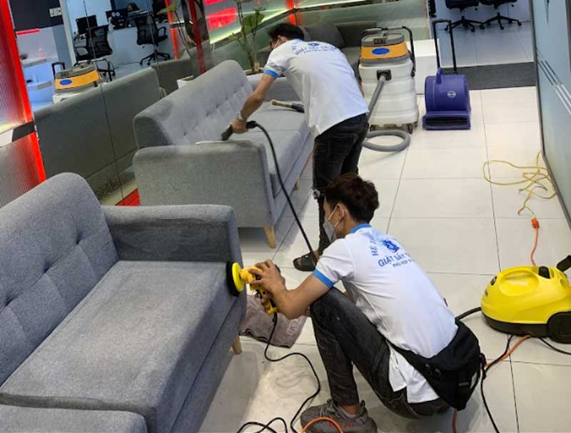Nên liên hệ cơ sở vệ sinh ghế sofa để đạt hiệu quả vệ sinh tốt nhất