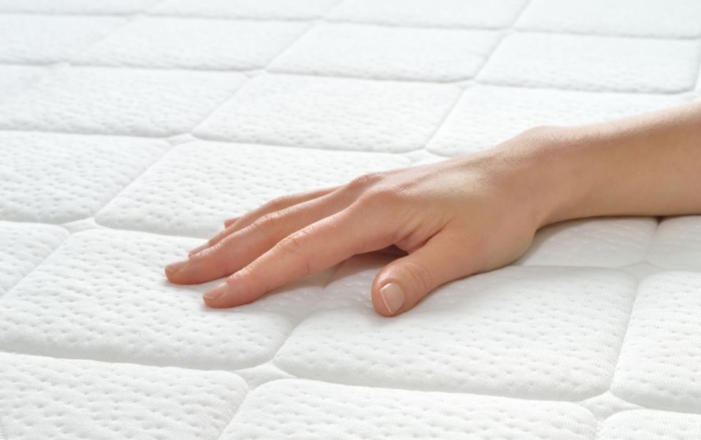 Có nhiều cách vệ sinh nệm cao su tại nhà đơn giản, dễ thực hiện